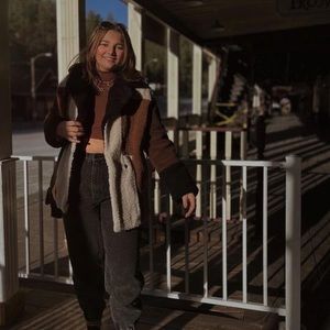 Meet your Posher, Kaylie